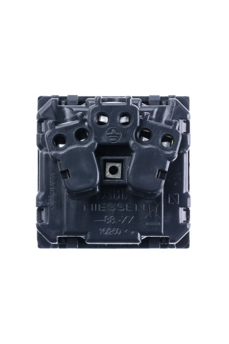 Розетка ABB Zenit с/з 16A 250V со шторками крышкой винтовой зажим серебро 2CLA228810N1301