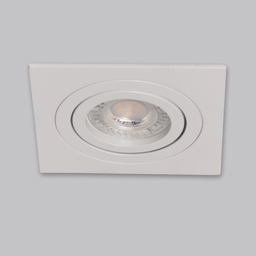 Потолочный светильник De Markt Прайм 850012601