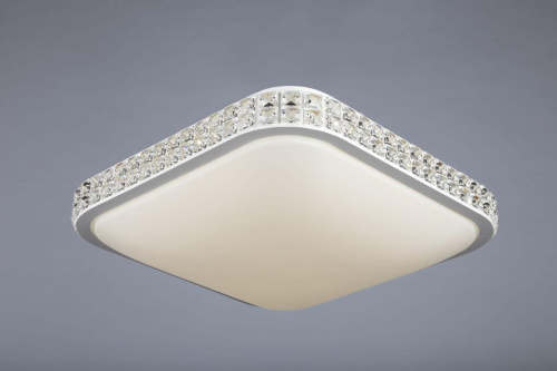 Потолочный светодиодный светильник Omnilux OML-43207-42