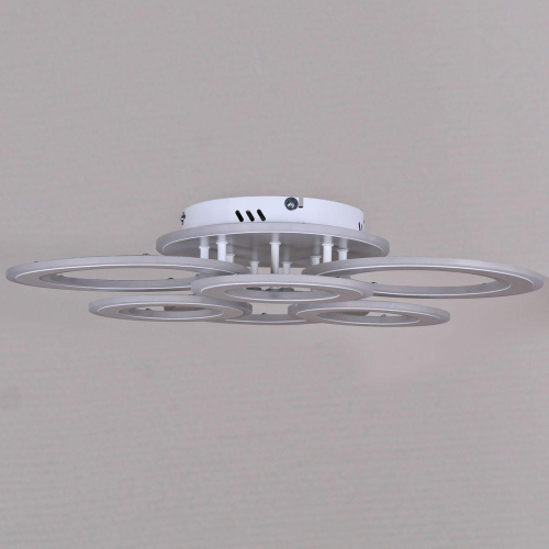 Потолочная светодиодная люстра Reluce 20535-0.3-3+3+1 WT