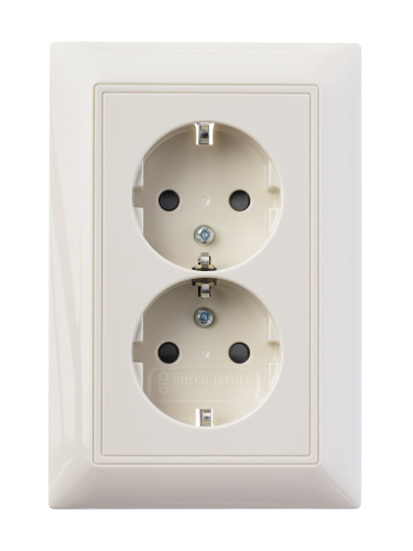 Розетка двойная ABB Basic55 Schuko с/з 16A 250V со шторками безвинтовой зажим слоновая кость 2CKA002021A0379