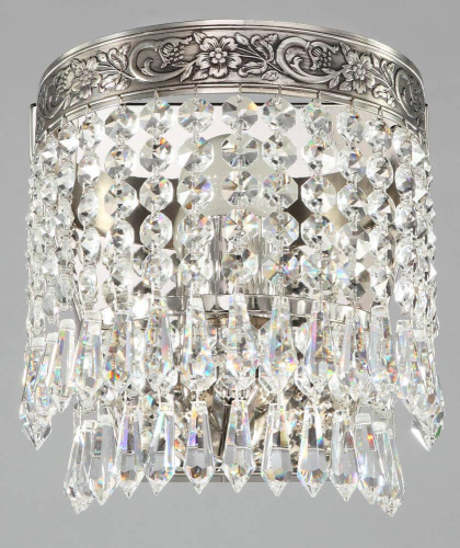 Настенный светильник Maytoni Palace DIA890-WL-01-N