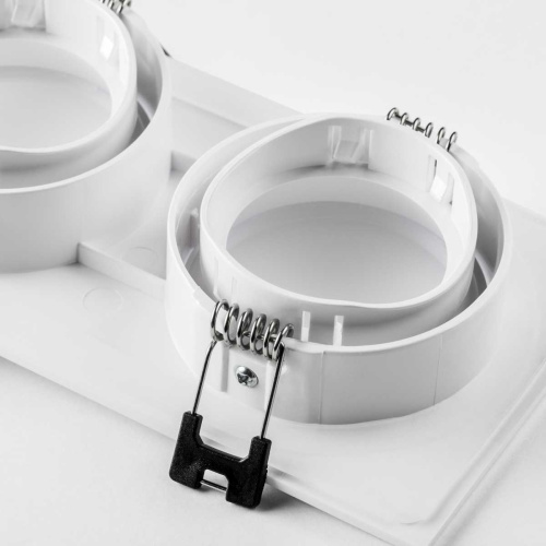 Переключатель кнопочный двухклавишный перекрестный Gira System 55 10A 250V алюминий 012826