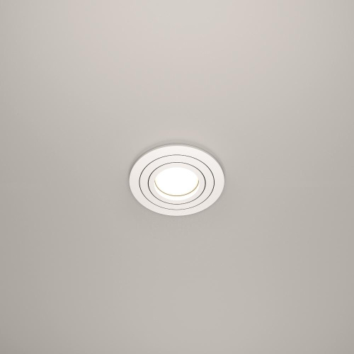 Встраиваемый светильник Maytoni Atom DL023-2-01W