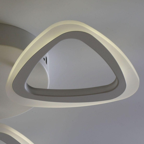 Потолочная светодиодная люстра De Markt City Мадлен 424012903 Потолочная светодиодная люстра De Markt City Мадлен 424012903