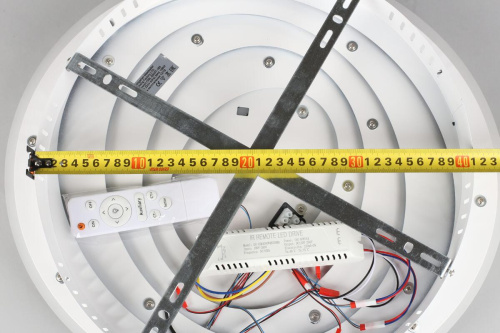 Потолочный светодиодный светильник Omnilux Colfosco OML-09307-165