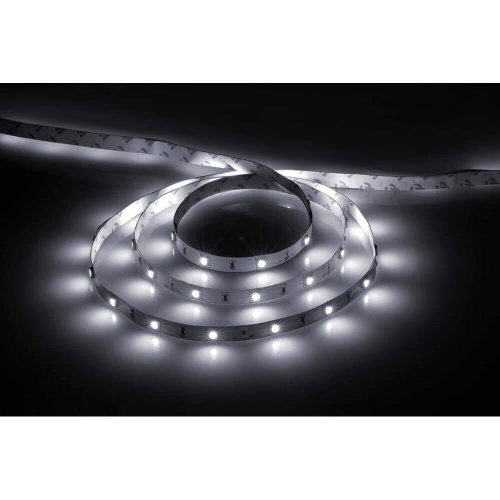 Светодиодная лента Feron 7,2W/m 30LED/m 5050SMD холодный белый 5M LS606 27641 Светодиодная лента Feron 7,2W/m 30LED/m 5050SMD холодный белый 5M LS606 27641