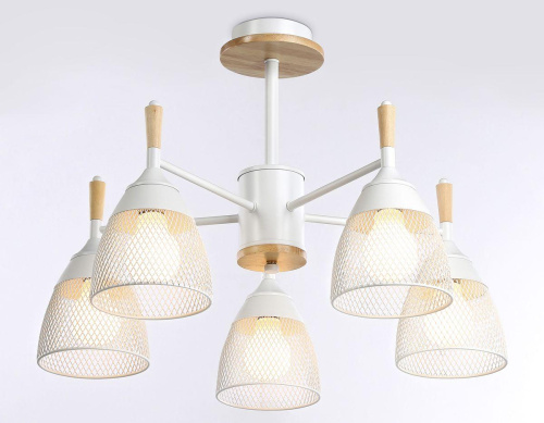 Потолочная люстра Ambrella light Traditional TR8012