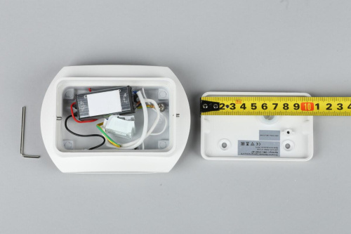 Настенный светодиодный светильник Omnilux Cassiano OML-21001-07