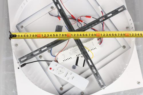 Потолочный светодиодный светильник Omnilux Banchette OML-08327-143