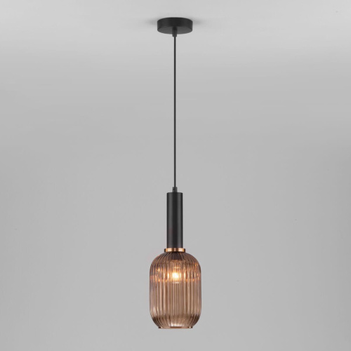 Подвесной светильник Eurosvet 50181/1 янтарь Подвесной светильник Eurosvet 50181/1 янтарь