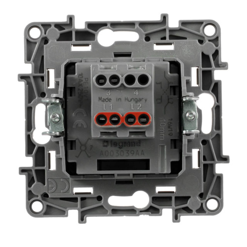 Переключатель одноклавишный промежуточный Legrand Etika 10A 250V алюминий 672409