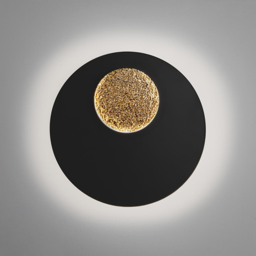 Настенный светодиодный светильник Eurosvet Areola 40150/1 LED черный /золото Настенный светодиодный светильник Eurosvet Areola 40150/1 LED черный /золото