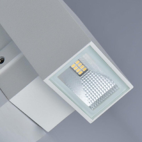 Уличный настенный светодиодный светильник De Markt Меркурий 807023001