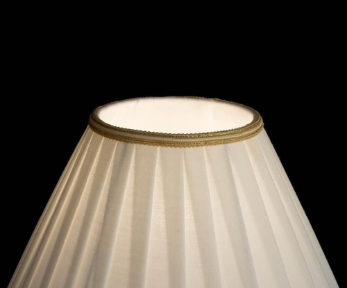 Настольная лампа Arte Lamp Veronika A2298LT-1CC