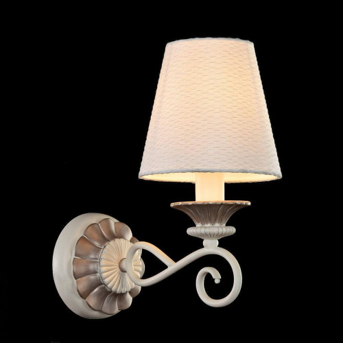 Бра Maytoni Sonate ARM424-WL-01-W Бра Maytoni Sonate ARM424-WL-01-W