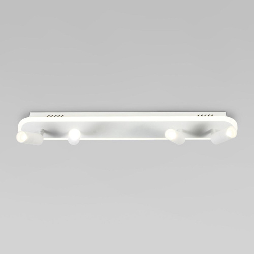 Светодиодный спот Eurosvet Strake 90268/4 белый