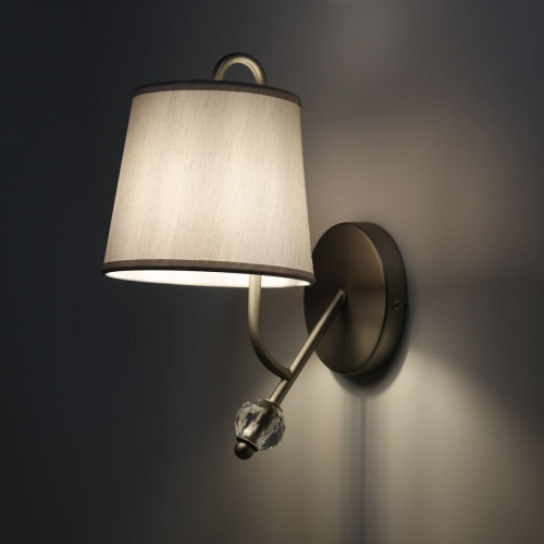 Бра MW-Light Вега 329022701 Бра MW-Light Вега 329022701