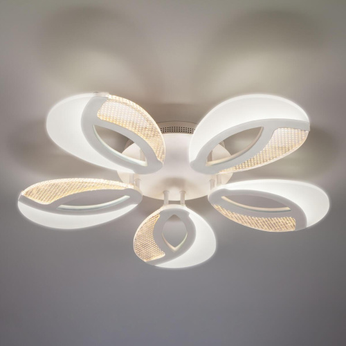 Потолочный светильник Eurosvet 90140/5 белый