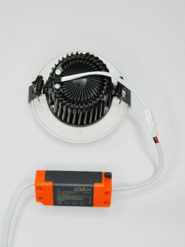 Встраиваемый светодиодный светильник Elvan VLS-006R-12W-NH-Wh