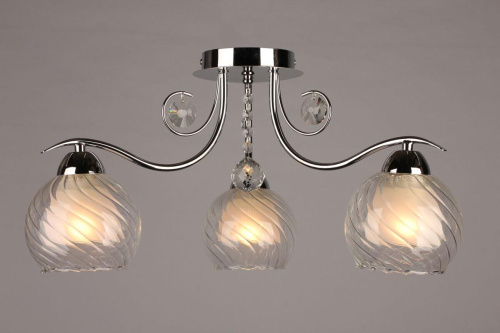 Потолочная люстра Omnilux OML-46107-03