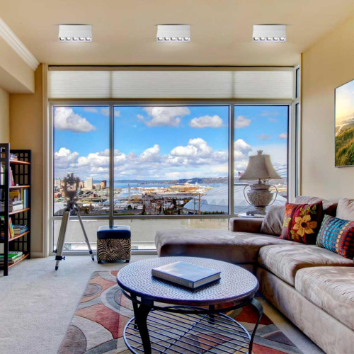 Потолочный светодиодный светильник Novotech Eos 358320