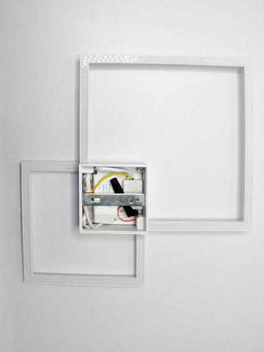 Настенный светодиодный светильник Elvan BR-46224-24W-WW-Wh