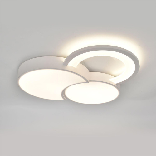 Потолочный светодиодный светильник Escada Streamline 10286/3LED Потолочный светодиодный светильник Escada Streamline 10286/3LED