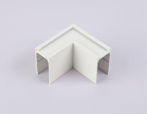 Коннектор L-образный Ambrella Light Track System Magnetic 220V GL1031