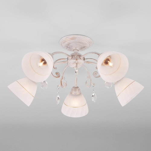 Потолочная люстра Eurosvet Camilla 30156/5 белый с золотом Потолочная люстра Eurosvet Camilla 30156/5 белый с золотом