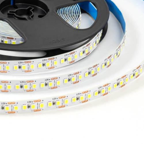 Светодиодная лента OGM 14,4W/m 180LED/m 2835SMD холодный белый 5M LSE-264