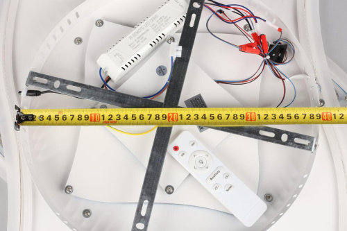Потолочный светодиодный светильник Omnilux Casarile OML-08907-219