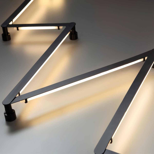 Настенный светодиодный светильник Odeon Light Hightech Zip 4302/36WL Настенный светодиодный светильник Odeon Light Hightech Zip 4302/36WL