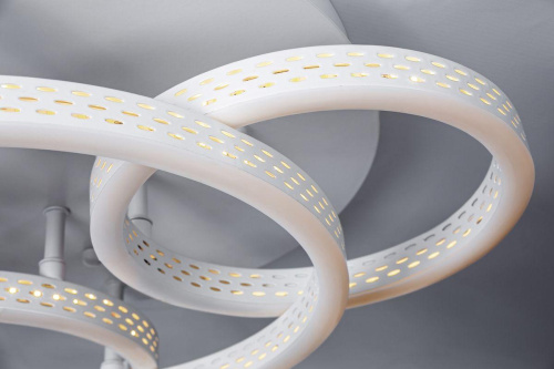 Потолочная светодиодная люстра Escada 10240/4LED