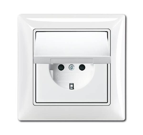 Розетка ABB Basic55 Schuko с/з 16A 250V IP44 с крышкой безвинтовой зажим альпийский белый 2CKA002018A1505