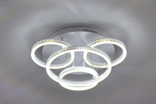 Потолочная светодиодная люстра Escada 10240/4LED