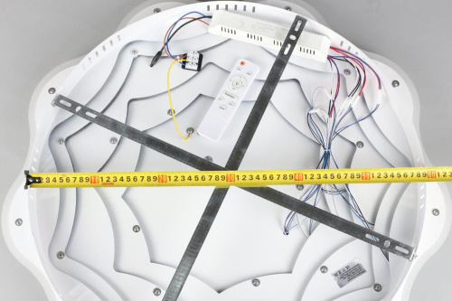 Потолочный светодиодный светильник Omnilux Mottola OML-09607-265