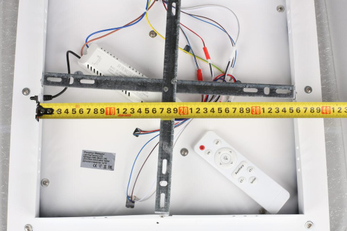 Потолочный светодиодный светильник Omnilux Arzano OML-08427-182