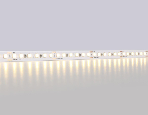 Светодиодная лента Ambrella Light 14,4W/m 180LED/m 2835SMD теплый белый 5M GS1301