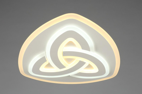 Потолочная светодиодная люстра Omnilux Loreto OML-09107-144