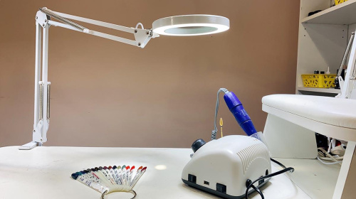 Настольная лампа Uniel TLD-568 White/Led/300Lm/2700-5500K/Dimmer/X5 UL-00007386 Настольная лампа Uniel TLD-568 White/Led/300Lm/2700-5500K/Dimmer/X5 UL-00007386