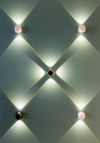 Уличный настенный светодиодный светильник Odeon Light Hightech Diamanta 4219/4WL Уличный настенный светодиодный светильник Odeon Light Hightech Diamanta 4219/4WL