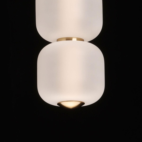 Подвесной светодиодный светильник De Markt City Мадлен 424017701