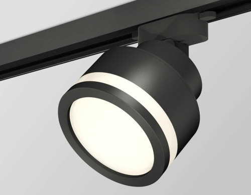 Комплект трекового светильника Ambrella light Track System XT (A2526, A2106, C8102, N8415) XT8102022