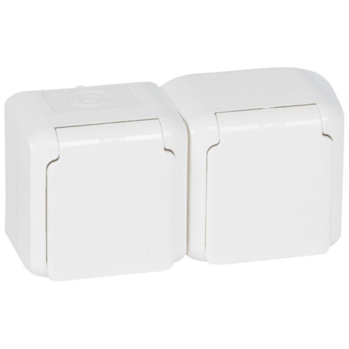 Розетка 2х2К+З Legrand Quteo 16A 250V с/з со шторками крышкой белая 782323