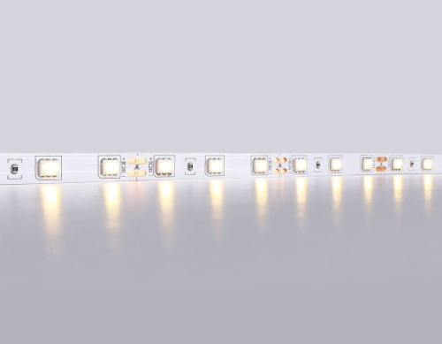 Светодиодная лента Ambrella Light 14,4W/m 60LED/m 5050SMD теплый белый 5M GS4001