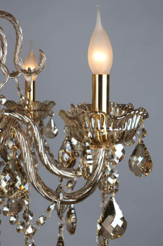 Подвесная люстра Omnilux OML-76803-08