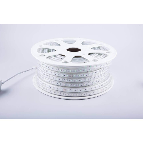 Светодиодная влагозащищенная лента Feron 11W/m 60LED/m 5050SMD RGB 50M LS706 32718 Светодиодная влагозащищенная лента Feron 11W/m 60LED/m 5050SMD RGB 50M LS706 32718