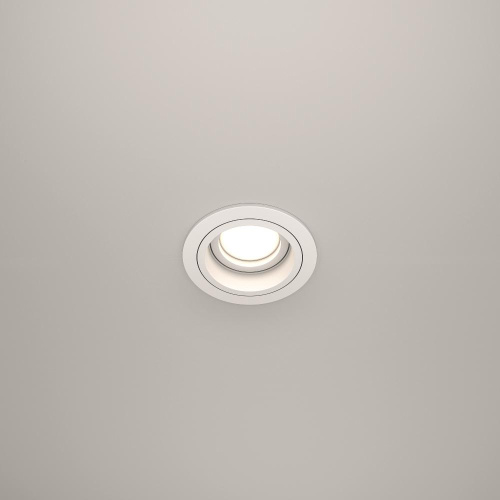 Встраиваемый светильник Maytoni Akron DL025-2-01W