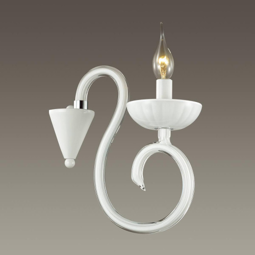 Бра Odeon Light Zefiro 3932/1W Бра Odeon Light Zefiro 3932/1W